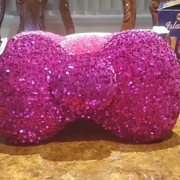 Pink sequin pillows set of 2 - Picture 4 of 10